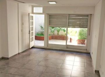 Departamento de 3 ambientes, Villa Crespo · Depto 3 Amb, Muy Amplio, con Patio, en Pb. en Pleno Villa Crespo. Oportunidad Inversión. con Renta