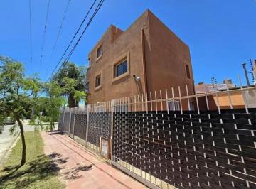 PH de 5 ambientes, Córdoba · Triplex en Venta Barrio Corema