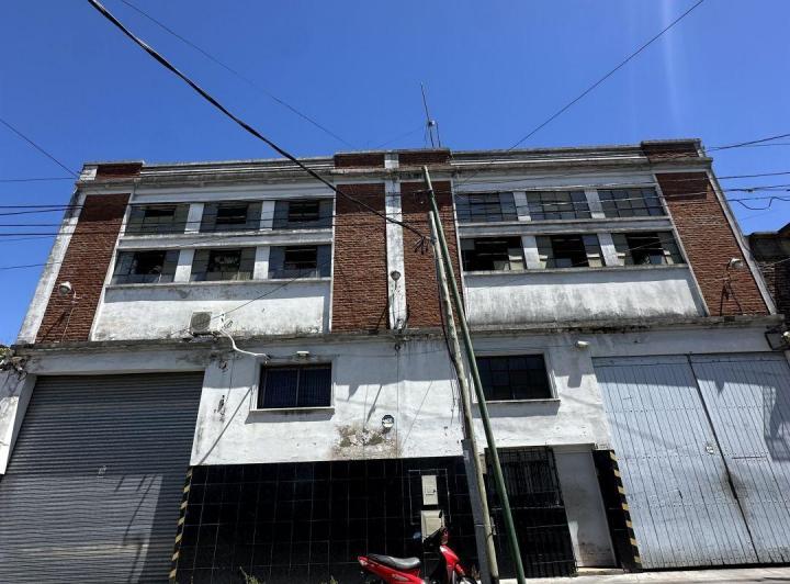 Bodega-Galpón · 1200m²
