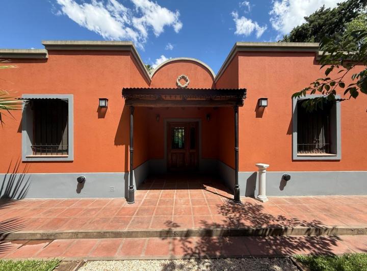 Casa · 80m² · 4 Ambientes · 1 Cochera