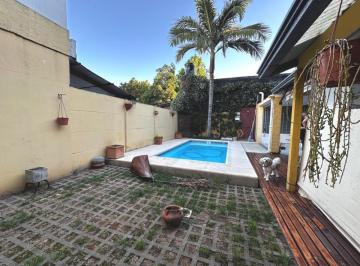 Casa · 299m² · 5 Ambientes · 2 Cocheras · Casa en Venta en San Lorenzo