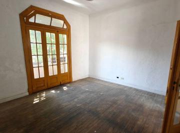 Departamento de 4 ambientes, Liniers · Departamento 4 Ambientes con Terraza/ Apto Profesional
