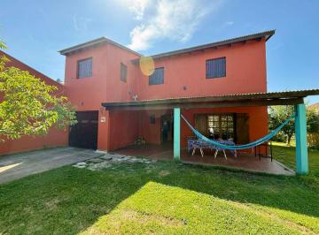 Casa de 5 ambientes, Camet Norte · Latorre Prop. Vende Casa con Parque - Camet Norte