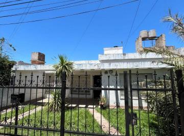 Casa en Venta de 6 ambientes Los Naranjos · Venta Los Naranjos Casa