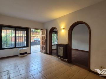 Casa · 130m² · 6 Ambientes · 2 Cocheras · Venta Casa Duplex 6 Amb. Cochera 2 Autos y Jardin. V. Martelli - B. Parque