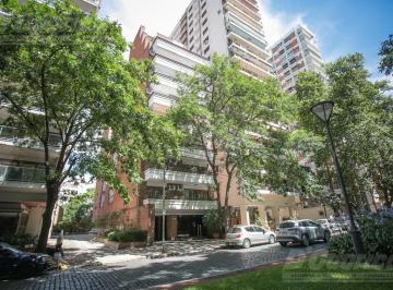 Departamento · 135m² · 4 Ambientes · Departamento en Venta de 2 Dorm., Family Room con 2 Cocheras Fijas Cubiertas en Belgrano R.