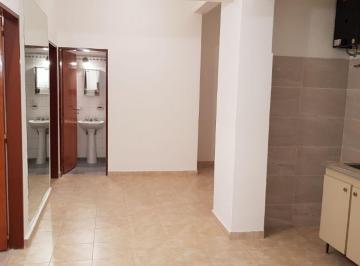 PH de 3 ambientes, Tres de Febrero · Excelente Departamento Tipo Casa Interno por Pasillo 3 Ambientes con Patio Propio Descubierto!