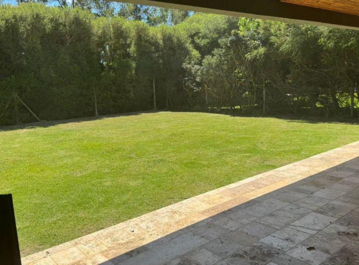 Casa · 190m² · 4 Ambientes