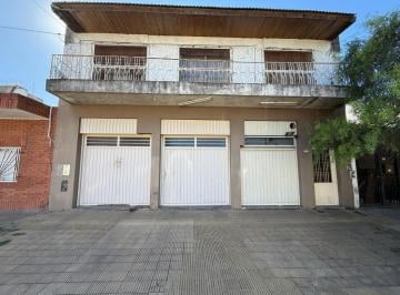 Bodega-Galpón · 125m² · 3 Ambientes · Local - Galpon en Alquiler