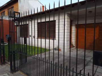 Casa de 2 ambientes, Lanús · Casa de 3 Ambientes - Excelente Estado - Apto Credito