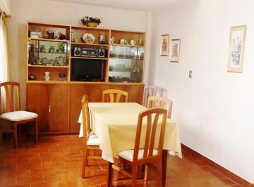 Departamento · 51m² · 3 Ambientes · Retasado: Impecable Semipiso 3 Ambientes Sobre Peatonal San Martin. Opcion Cochera