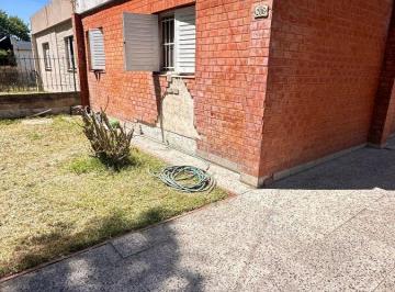 Casa de 4 ambientes, Berisso · Casa de 3 Habitaciones en Barrio Banco Provincia