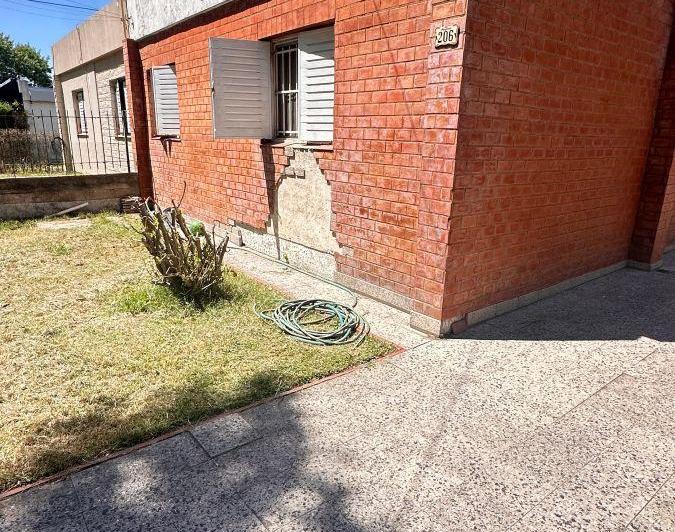 Casa · 48m² · 4 Ambientes · 1 Cochera