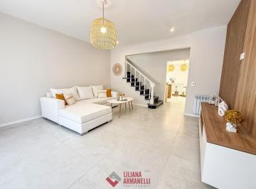 Casa · 200m² · 3 Dormitorios · Casa 5 Ambientes. Paseo Aldrey.