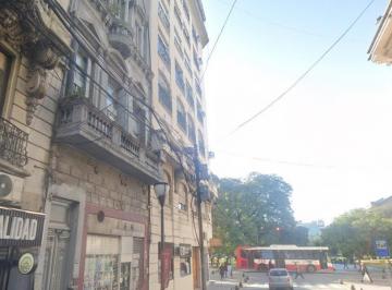 Terreno · 318m² · 9 Ambientes · Terreno con Edificio 318 m² - Local en Pb y 2 Pisos Para Usos Múltiples Hotel, Oficinas, Vivienda