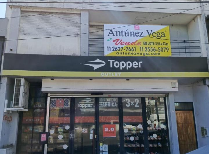 Local comercial · 374m²