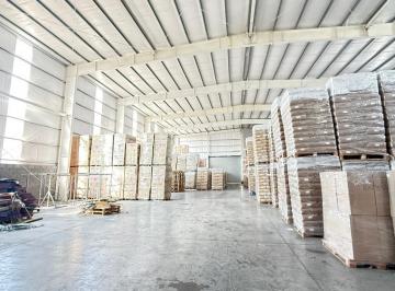 Depósito · 2600m² · Excelente Nave Industrial en Venta 2600 m Cubiertos