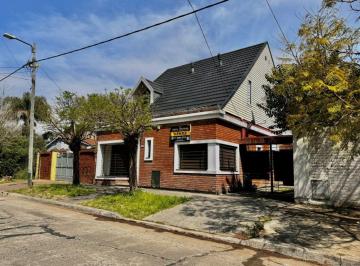 Casa de 6 ambientes, Esteban Echeverría · Venta Casa 4 Dorm. con Jardin y Pileta Luis Guillon