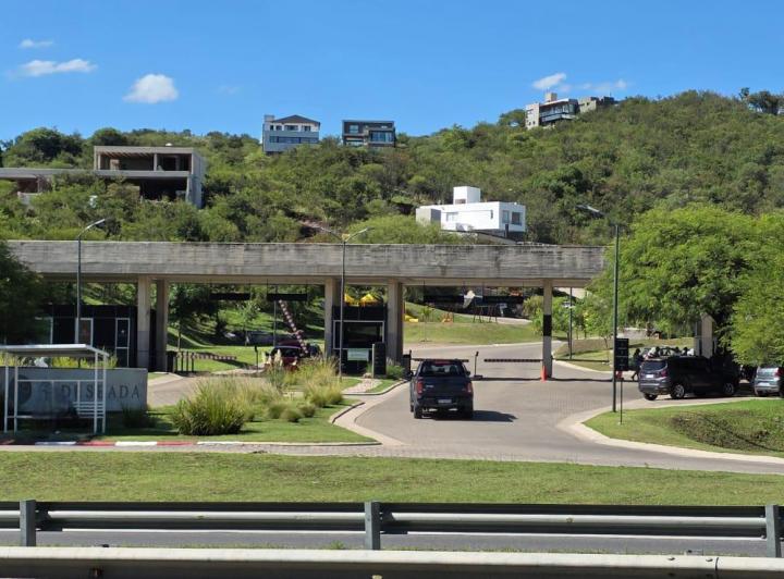 Terreno · 1050m² · 1 Ambiente