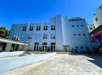 Edificio · 3210m² · 5 Cocheras · Alquiler Edificio Comercial Parque Patricios