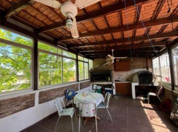 Casa · 212m² · 4 Ambientes · 1 Cochera · Casa en Venta 3 Dorm. con Cochera, Cordón: Oportunidad de Inversión Única!