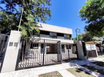 Casa · 65m² · 3 Ambientes · 1 Cochera · Dúplex 3 Ambientes Interno con Patio – Villa Tesei