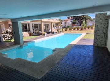 Departamento · 75m² · 3 Ambientes · 1 Cochera · Alquiler Vacacional Departamento 3 Ambientes con Pileta y Cochera en Pinamar