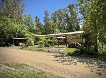 Casa · 6 Ambientes · 2 Cocheras · Venta Dos Casas Santa Ana, Colonia con Piscina Climatizada
