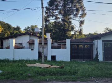Quinta vacacional · 600m² · 4 Ambientes · Chalet Quinta 600 m² Av Piovano, a m Av Fahy La Reja
