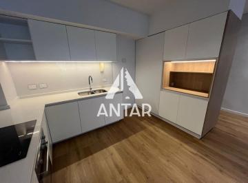 Departamento · 63m² · 1 Ambiente · Piso Reciclado en Ubicación Premium – Esmeralda Al 1000