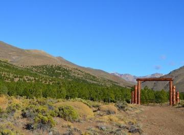 Campo · 33000000m² · .