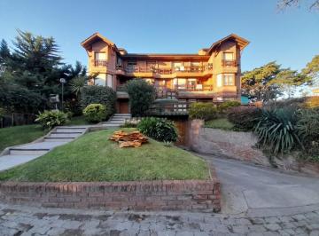 Departamento · 68m² · 4 Ambientes · 1 Cochera · Venta Departamento Villa Gesell 4 Ambientes Zona Centro