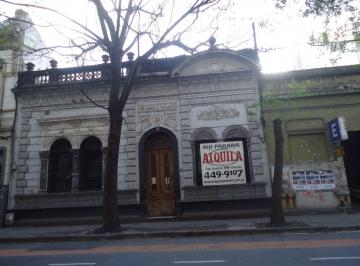 Local comercial · 1300m² · 2 Ambientes · 8 Cocheras · Entre Rios m² Local + Galpon