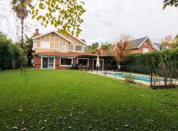 Casa · 800m² · Casa en Venta - Barrio Solar del Bosque, Canning