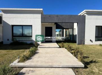 ACI-ACI-29_2 · Casa 5 Ambientes. | Everlinks - Luján