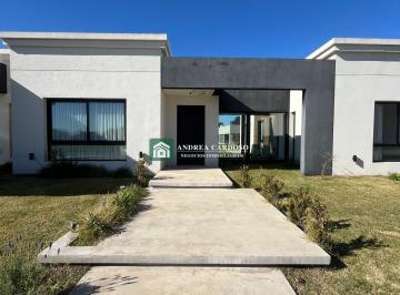 ACI-ACI-29_2 · Casa 5 Ambientes. | Everlinks - Luján