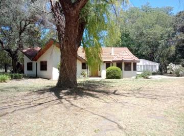 Quinta vacacional · 430m² · 6 Ambientes · 1 Cochera · Casa Quinta en Venta en Lima, Zárate, G. B. a. Zona Norte