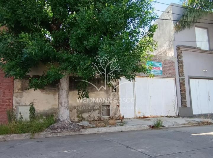 Casa · 90m² · 4 Ambientes · 1 Cochera