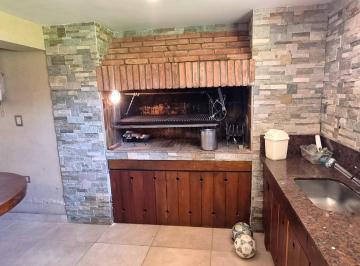 sub suelo parrilla · Casa en Venta 4 Ambientes en Campo Chico Country Club