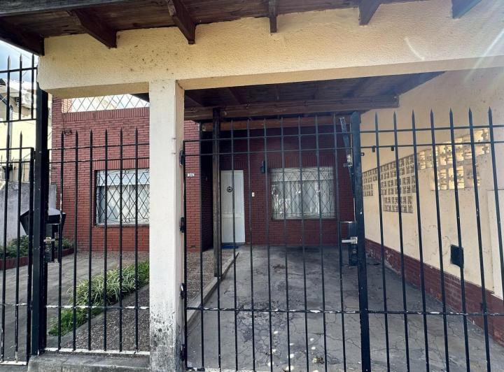 Casa · 188m² · 4 Ambientes · 1 Cochera