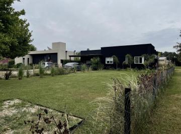 Casa · 120m² · 4 Ambientes · 2 Cocheras · Casa en Venta en Barrio Cerrado Pilar Apta Credito