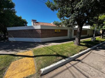 FUG-SPF-1048_2 · Casa en Venta en Pérez
