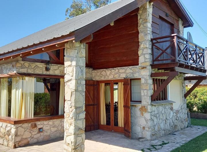 Casa · 60m² · 3 Ambientes · 1 Cochera