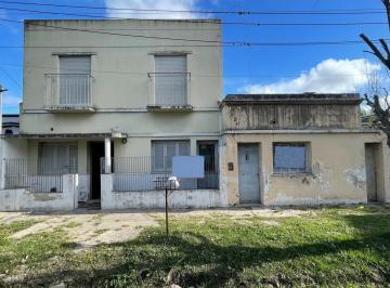 Casa · 129m² · 5 Ambientes · Venta, Oportunidad Casa Para Reciclar.