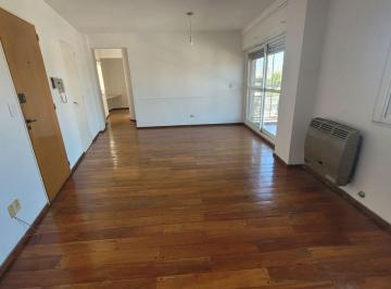 Departamento Alquiler de 4 ambientes · Colon 2300 - 3 Dorm. con Cochera!