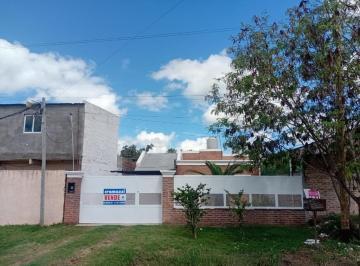 Casa · 80m² · 4 Ambientes · Casa en Venta