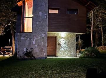 Casa · 400ha · 1 Cochera · Turístico Cabaña en Venta Ubicado en Villa Campanario, Bariloche, Patagonia