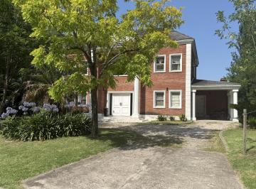Casa · 252m² · 6 Ambientes · Oportunidad de Venta y en Exclusividad! Casa de 350 m² en Barrio La Alameda, Nordelta