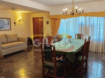 PH · 127m² · 4 Ambientes · 1 Cochera · Venta PH 4 Amb. en Ramos Mejia con Cochera