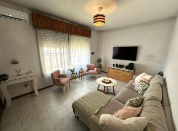 Casa de 8 ambientes, San Isidro · Casa en Venta en Villa Adelina